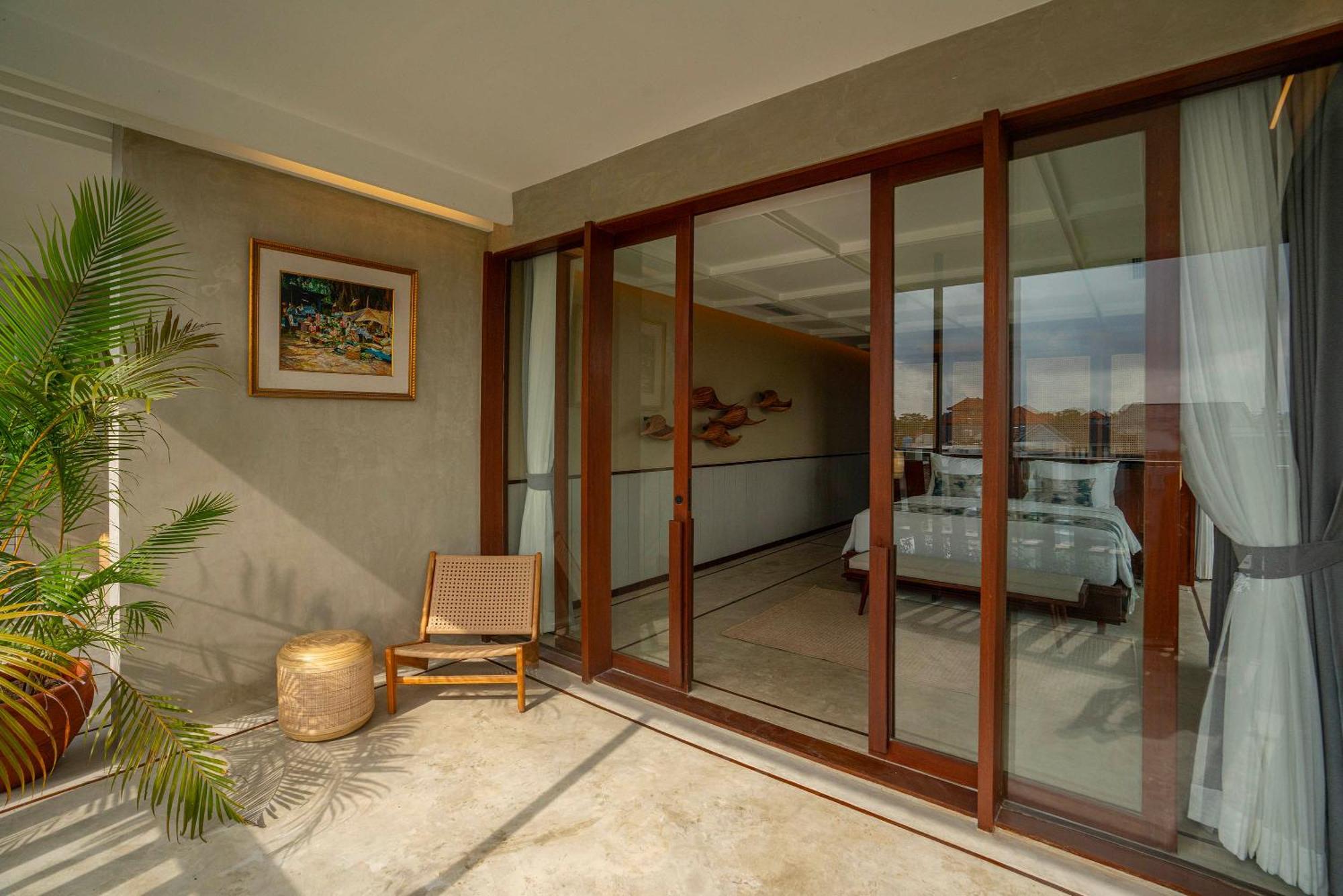The Kemilau Hotel & Villa Чангу Экстерьер фото